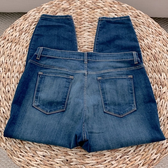 Judy Blue Handsand Relaxed Mid Rise Jean - Picture 8 of 15